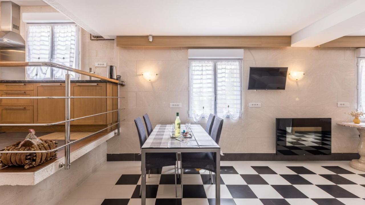 Apartments Katarina Трогир Экстерьер фото