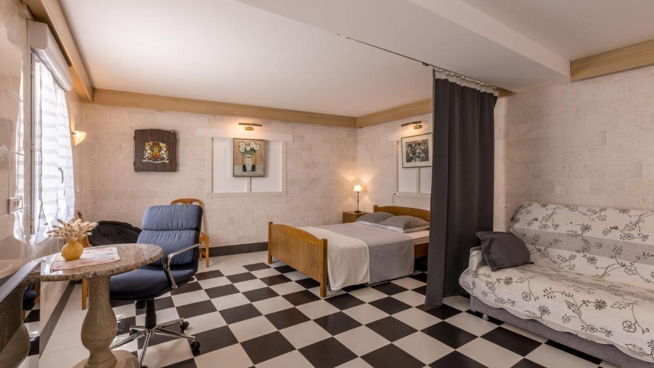 Apartments Katarina Трогир Экстерьер фото
